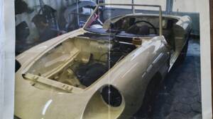 Der Alfa wurde vor einigen Jahren komplett restauriert. Dies ist eines der Fotos aus der Restauration.