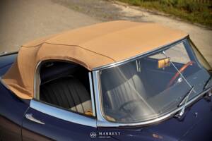 Image 76/80 de Jaguar Type E 4.2 (1966)