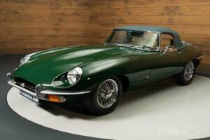Image 10/19 of Jaguar E-Type (1970)