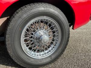 Image 21/23 of MG MGB GT (1968)