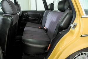 Bild 35/50 von Mercedes-Benz 300 TD Turbodiesel (1981)