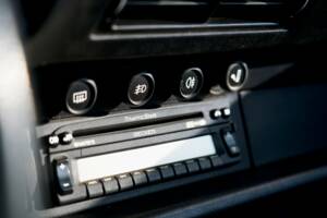 Imagen 32/46 de Porsche 911 Carrera (1997)