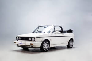 Image 4/35 de Volkswagen Golf Mk I Convertible 1.5 (1983)