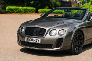 Immagine 23/50 di Bentley Continental GTC (2010)