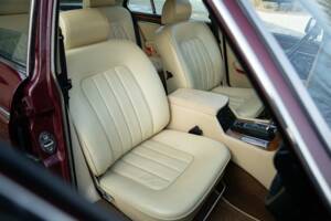 Bild 34/50 von Daimler Double Six (1988)