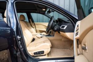 Imagen 50/65 de BMW 545i Touring (2005)