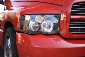 Immagine 49/50 di Dodge Ram SRT 10 (2005)