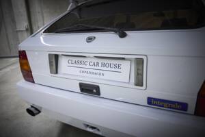 Image 19/93 of Lancia Delta HF Integrale Evoluzione I (1992)