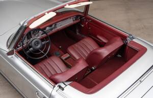 Bild 31/44 von Mercedes-Benz 280 SL (1970)