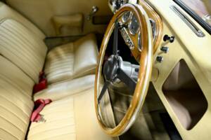 Image 33/50 de Aston Martin DB 2 Vantage (1953)