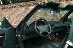 Image 37/50 of Mercedes-Benz 300 SL-24 (1992)
