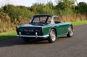 Image 5/50 of Triumph TR 4 (1965)