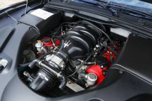 Image 19/50 of Maserati GranTurismo S (2008)