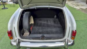 Image 43/53 of Lancia Appia C10 (1957)