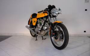 Afbeelding 17/96 van Ducati 750 Sport (1974)
