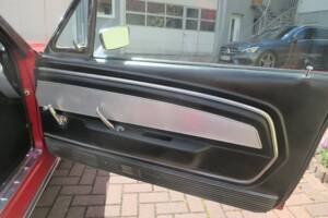 Image 28/39 of Ford Mustang 390 GTA (1967)
