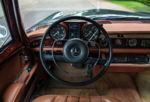 Image 15/21 of Mercedes-Benz 600 (1967)