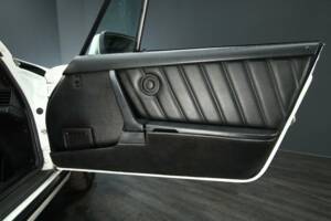 Image 20/30 of Porsche 911 Carrera 3.2 (1986)