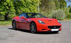 Bild 1/50 von Ferrari California (2011)