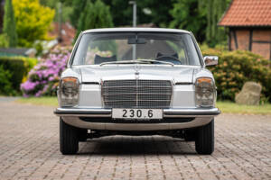 Afbeelding 5/63 van Mercedes-Benz 230&#x2F;6 (1974)