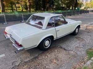 Afbeelding 13/56 van Mercedes-Benz 250 SL (1967)