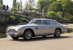 Image 1/42 de Aston Martin DB 6 (1966)