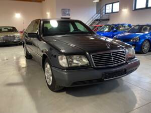 Image 5/49 of Mercedes-Benz S 500 L (1996)