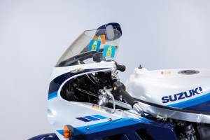 Bild 15/41 von Suzuki DUMMY (1990)