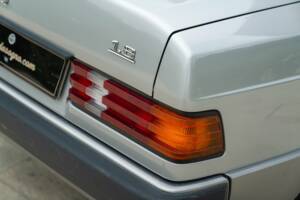 Image 16/50 of Mercedes-Benz 190 E 1.8 (1991)