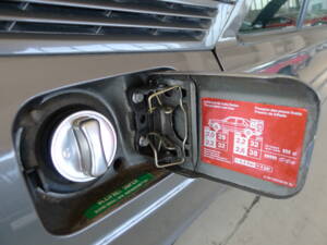 Image 16/34 de Mercedes-Benz 190 E 1.8 (1991)