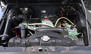 Immagine 5/50 di Mercedes-Benz 240 GD (SWB) (1987)