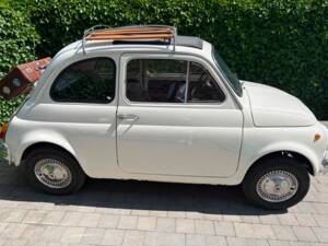 Image 2/8 of FIAT 500 L (1972)