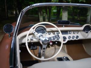 Image 33/36 of Chevrolet Corvette (1956)