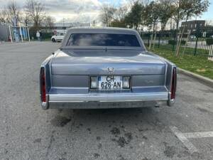 Immagine 6/8 di Cadillac DeVille (1991)
