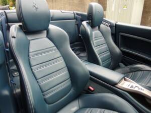 Image 28/49 of Ferrari California (2010)