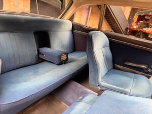 Bild 28/36 von Peugeot 404 Coupé (1966)