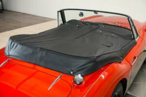 Image 25/50 of Austin-Healey 3000 Mk II (BJ7) (1964)