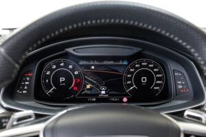 Image 15/40 of Audi RS6 Avant (2019)