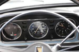 Image 22/56 of Peugeot 404 Coupé (1968)