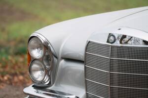 Bild 15/40 von Mercedes-Benz 300 SE (1965)
