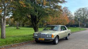 Afbeelding 16/35 van Mercedes-Benz 280 CE (1983)