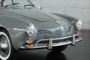 Image 17/50 of Volkswagen Karmann Ghia 1500 (1961)