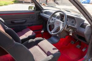 Imagen 2/50 de Peugeot 205 GTi 1.6 (1989)