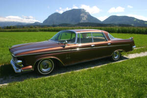 Image 3/20 of Imperial Crown Sedan (1962)