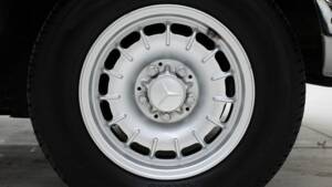 Image 11/15 of Mercedes-Benz 280 SE (1980)