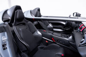 Bild 22/47 von Aston Martin V12 Speedster (2021)