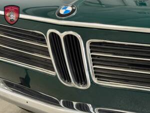 Immagine 67/89 di BMW 2002 tii Touring (1973)
