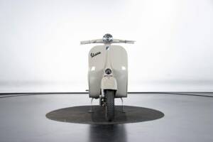 Image 7/50 de Piaggio Vespa 125 (1959)
