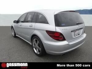 Bild 7/15 von Mercedes-Benz R 500 4MATIC (2006)