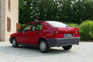 Afbeelding 6/45 van Alfa Romeo 33 - 1.3 (1991)